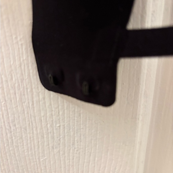 Lululemon clasp bra 
Size 34C - Picture 5 of 8